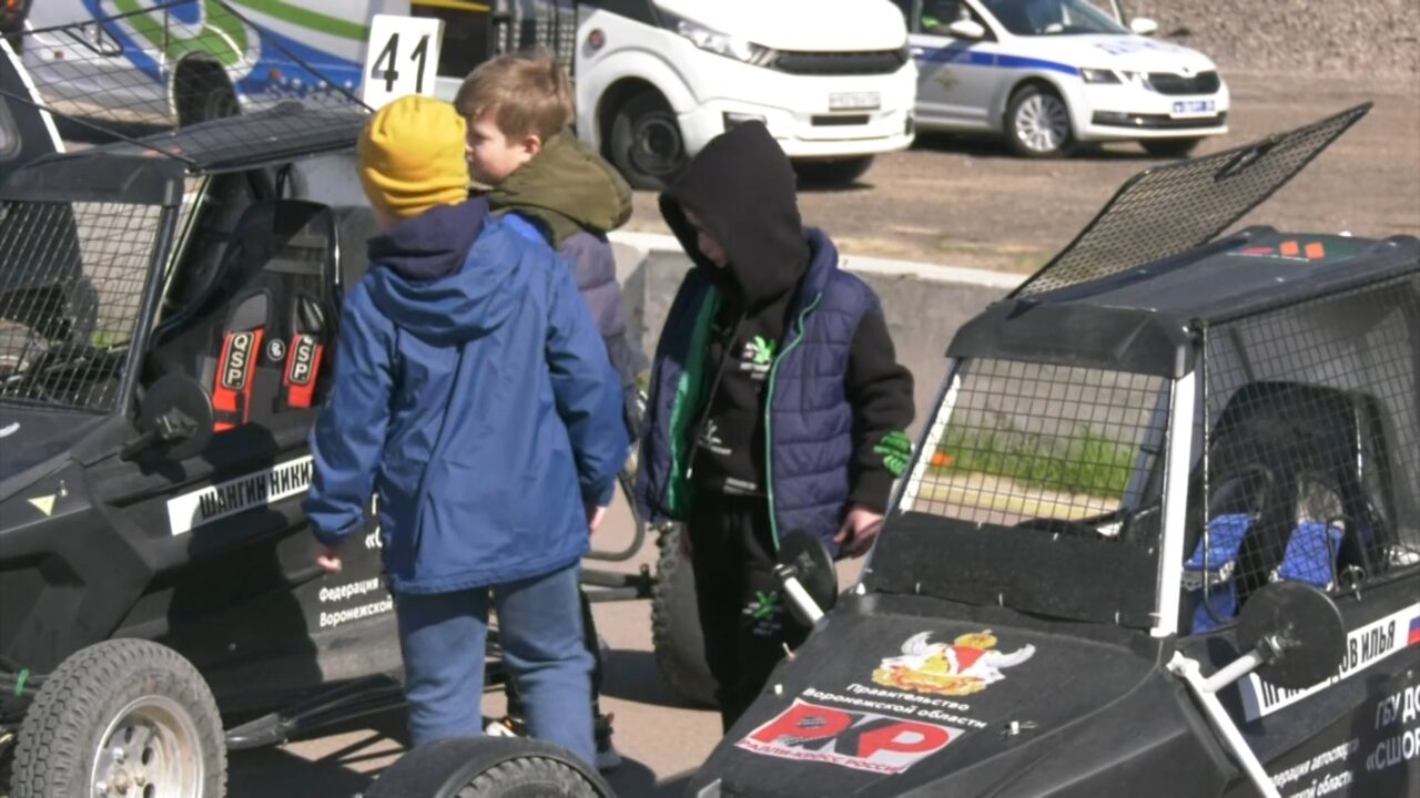 Дети Белгорода и Донбасса посетили автодром